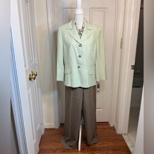 Le Suit NWT Pantsuit Size 16 Mint Green Blazer Brown Pants Career